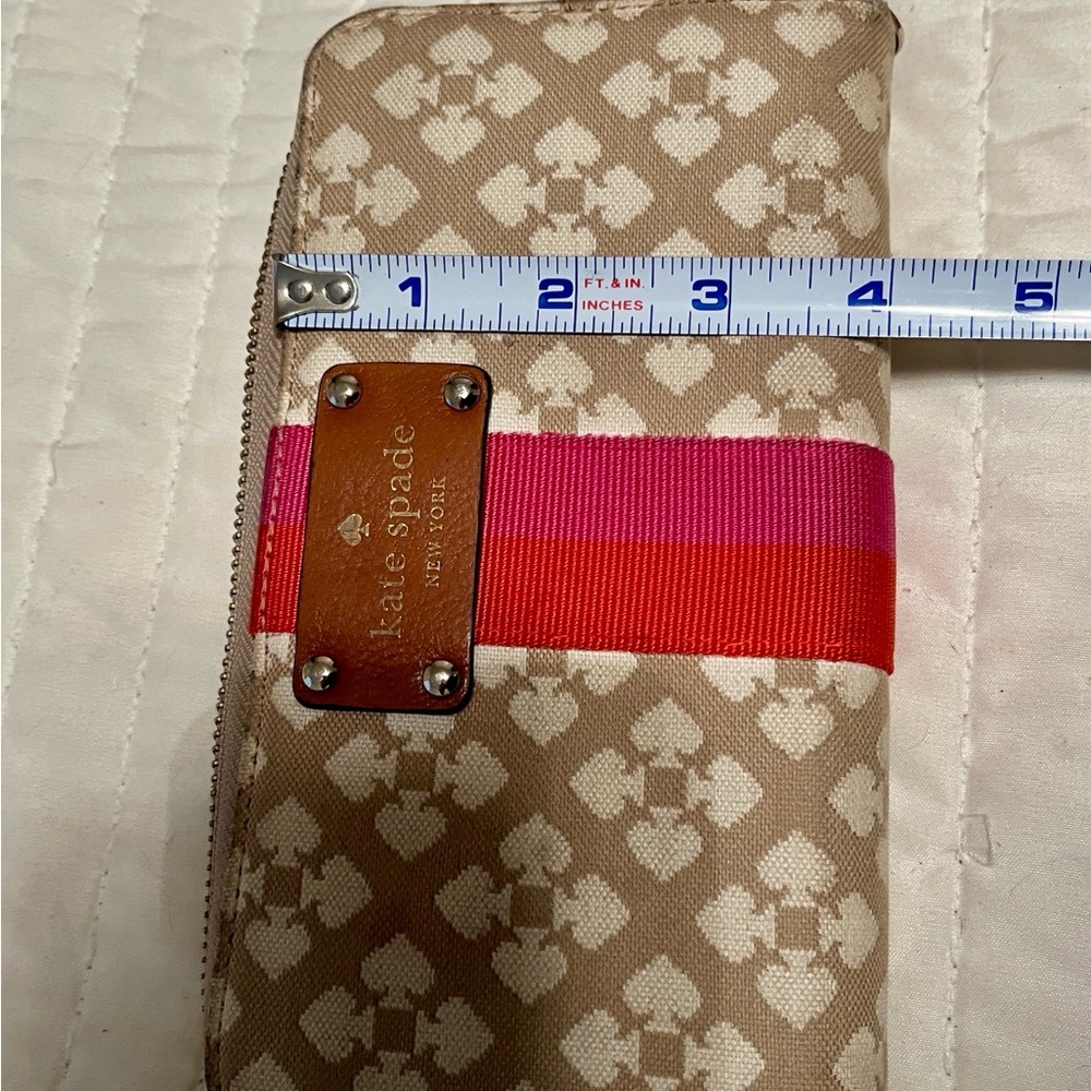 Kate Spade Stucco Beige and Tan Long Wallet - Picture 14 of 15